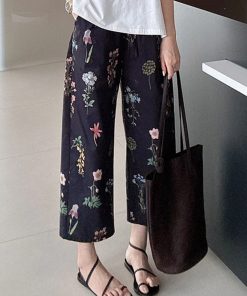 High-Waisted Retro Floral Cropped Pants for Women - Casual Slim-Fit Summer 2025 Style