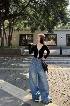 High-Waisted Wide-Leg Blue Washed Vintage Jeans - Heavy-Duty Floor-Length Pants for Women - Versatile Autumn Fashion
