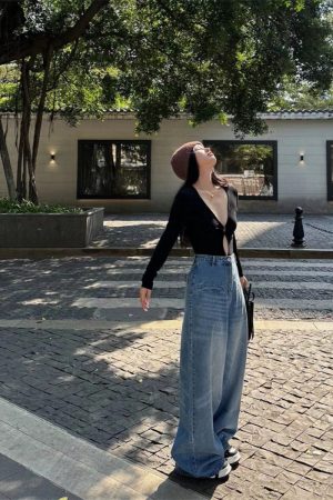 High-Waisted Wide-Leg Blue Washed Vintage Jeans - Heavy-Duty Floor-Length Pants for Women - Versatile Autumn Fashion