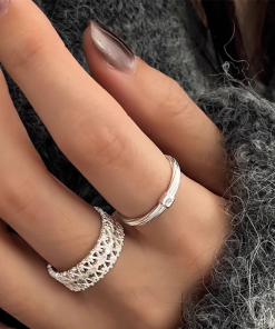 Hollow Lace Ring for Women - Japanese & Korean Style Adjustable Open Ring, French Vintage 2025 Niche Design