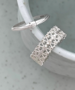Hollow Lace Ring for Women - Japanese & Korean Style Adjustable Open Ring, French Vintage 2025 Niche Design