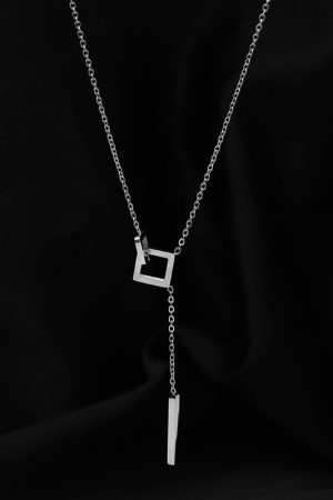 Hollow Square Tassel Pendant Necklace for Women, Minimalist Collarbone Chain, Chic Niche Design, Fashion Jewelry 2025