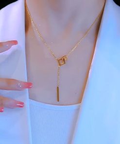 Hollow Square Tassel Pendant Necklace for Women, Minimalist Collarbone Chain, Chic Niche Design, Fashion Jewelry 2025