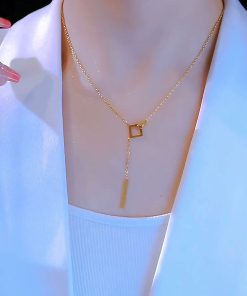 Hollow Square Tassel Pendant Necklace for Women, Minimalist Collarbone Chain, Chic Niche Design, Fashion Jewelry 2025