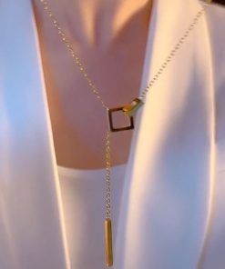 Hollow Square Tassel Pendant Necklace for Women, Minimalist Collarbone Chain, Chic Niche Design, Fashion Jewelry 2025
