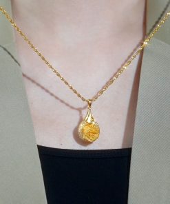 Hong Kong-Style Retro Hollow Yellow Flower Necklace - Trendy Goddess Clavicle Chain for Women, Versatile Niche Design