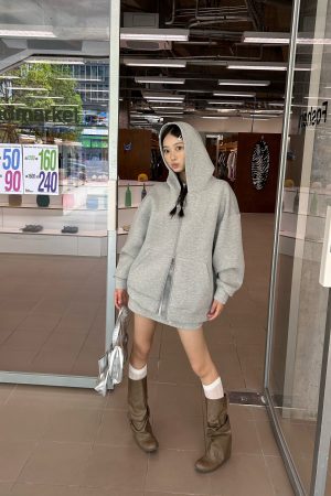 Hooded Zip-Up Sweatshirt Jacket with 800G Air Layer, Loose Fit, Skin-Friendly Fabric, Stylish Half Skirt, Perfect for Y2K and Korean Style