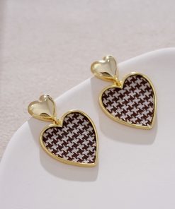 Houndstooth Pattern Ear Studs, Vintage French Gold Heart Drop Earrings, Unique Tea Series Design, 2025 Trend Fashion Jewelry