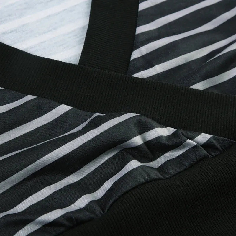 How To Style Wide Leg Jeans, Mode Inspiration - Grunge Striped Wrap Crop Top How To Style Wide Leg Jeans, Mode Inspiration - Grunge Striped Wrap Crop Top