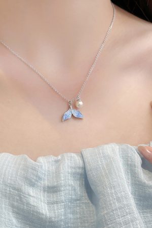 Ice Blue Fish Tail Pearl Necklace for Women - Heart Design Clavicle Chain, Versatile Summer Vacation Accessory 2025