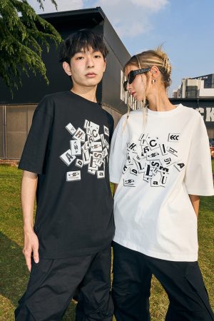 Irregular Paper-Cut Print Logo Street Hip-Hop Casual Round Neck Short Sleeve T-Shirt for Urban Style Enthusiasts