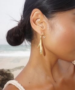 Irregular Rattan Pearl Earrings for Women - Vacation Style Light Luxury Ear Studs with Two Wearing Methods