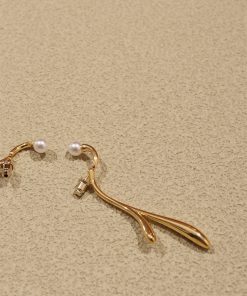 Irregular Rattan Pearl Earrings for Women - Vacation Style Light Luxury Ear Studs with Two Wearing Methods