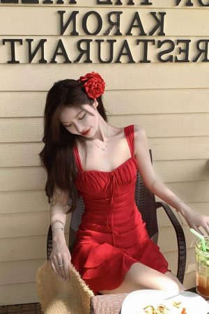 Irregular Strap Dress for Women - Waist-Cinching, Elegant Ruffle Hem, Sexy Short Skirt for Beach Vacation, Perfect for Autumn and Summer