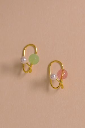 Jade Strawberry Crystal Pearl Ear Cuffs, High-End No-Hole Clip Earrings, Unique Jade Stone Accessories for Women
