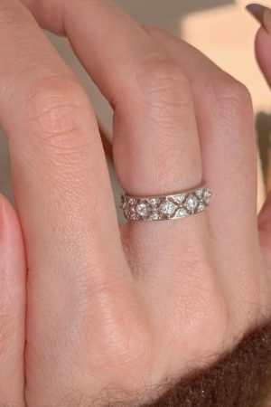Japanese and Korean Style Lace Hollow Five-Petal Flower Ring for Women - Adjustable, Simple, Versatile, Sweet Design