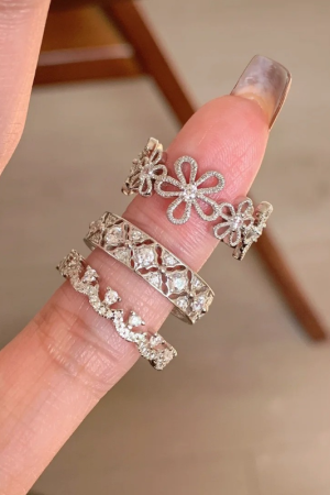Japanese and Korean Style Lace Hollow Five-Petal Flower Ring for Women - Adjustable, Simple, Versatile, Sweet Design