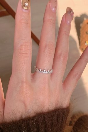Japanese and Korean Style Lace Hollow Five-Petal Flower Ring for Women - Adjustable, Simple, Versatile, Sweet Design