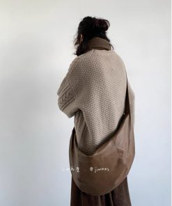 Japanese Retro Solid Color Twisted Round Neck Pullover Sweater for Couples - Unisex Winter College Style Loose Knit Top