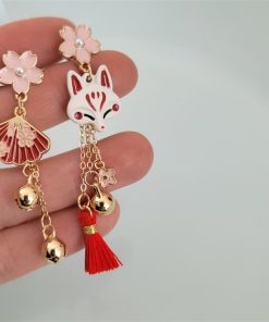 Japanese-Style Fox Design Asymmetrical Fan Earrings for Cute and Sweet Looks