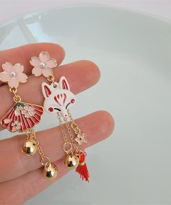 Japanese-Style Fox Design Asymmetrical Fan Earrings for Cute and Sweet Looks