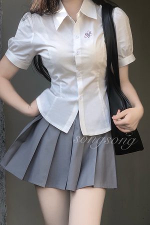 Japanese-Style Pudding Bear JK Shirt with Waist-Cinching Design, Short-Sleeved Puff Sleeve Top for Summer Fashion