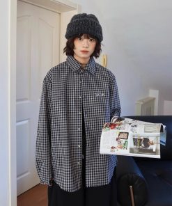 Japanese-Style Retro Loose-Fit Fine Check Long Sleeve Shirt for Men & Women, Casual Versatile Couple's Jacket for Spring & Autumn