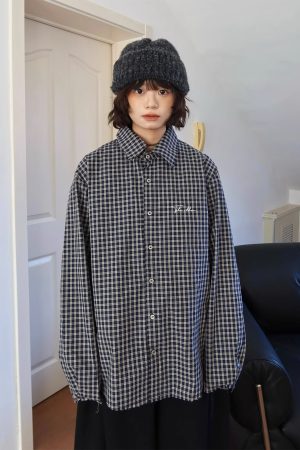 Japanese-Style Retro Loose-Fit Fine Check Long Sleeve Shirt for Men & Women, Casual Versatile Couple's Jacket for Spring & Autumn