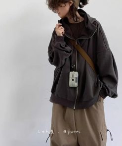 Japanese-Style Retro Oversized Badge Hoodie for Men and Women - Loose Fleece College Jacket for Spring, Autumn, and Winter