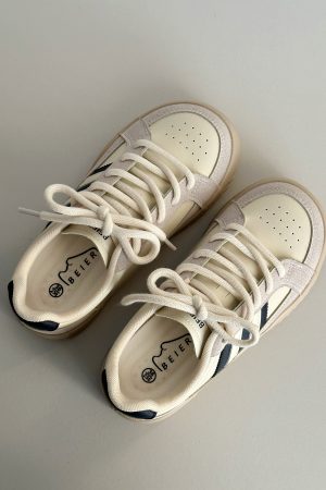 Japanese-Style Thick-Soled Casual Skate Shoes for Spring 2025 - Versatile Little White Sneakers
