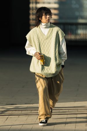 Khaki Twill Tapered Pants with Roaring Beast Print - Trendy Y2K Style for Casual Chic Outfits