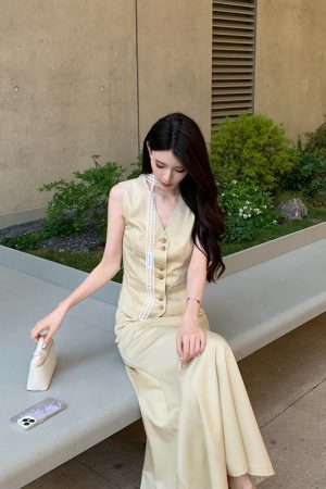 Khaki Two-Piece Vest and Skirt Set for Women, Light Luxury Old Money Style, Retro Summer Fashion, Trendy Y2K Look