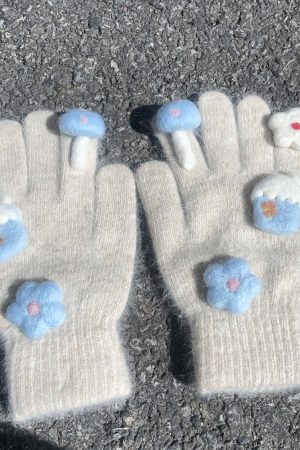 Knitted Cartoon Gloves for Girls - Warm Five-Finger Rabbit Fur Design with Floral Print - Cute Cycling Accessories