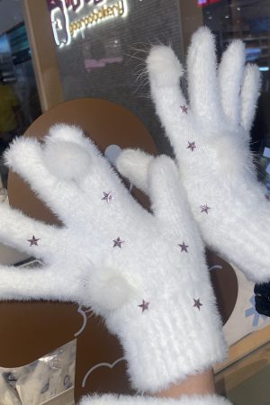 Knitted Cartoon Gloves for Girls - Warm Five-Finger Rabbit Fur Design with Floral Print - Cute Cycling Accessories