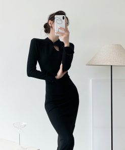 Knitted Chinese-Style Qipao Dress - Vintage-Inspired, Slim-Fit, Waist-Cinching, Long-Sleeve National Style for Elegant Occasions