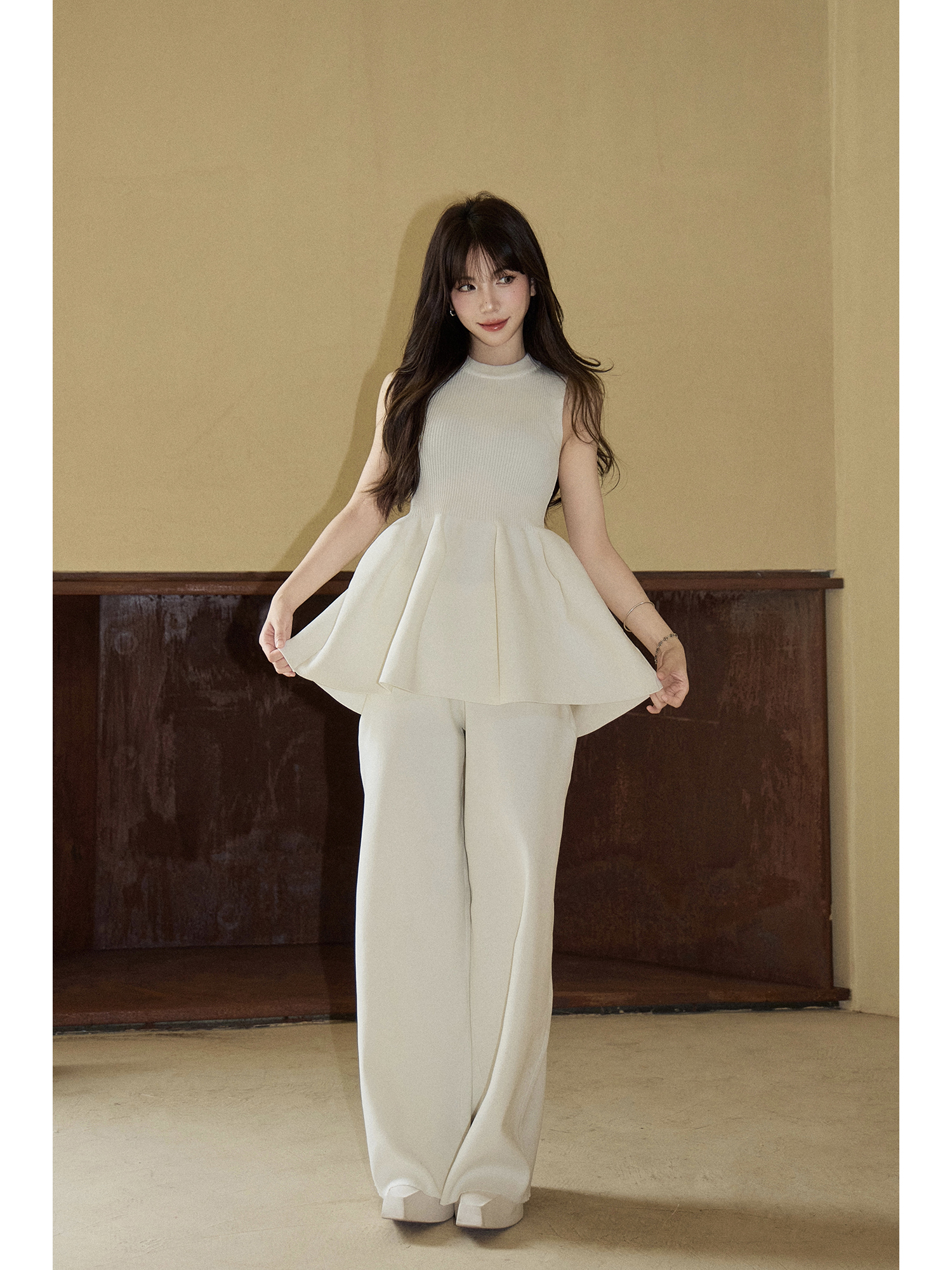 Knitted Flower Bud Two-Piece Set - Puffy Elastic Design Sleeveless Top & Loose Wide-Leg Pants - Trendy Summer Outfit Knitted Flower Bud Two-Piece Set - Puffy Elastic Design Sleeveless Top & Loose Wide-Leg Pants - Trendy Summer Outfit