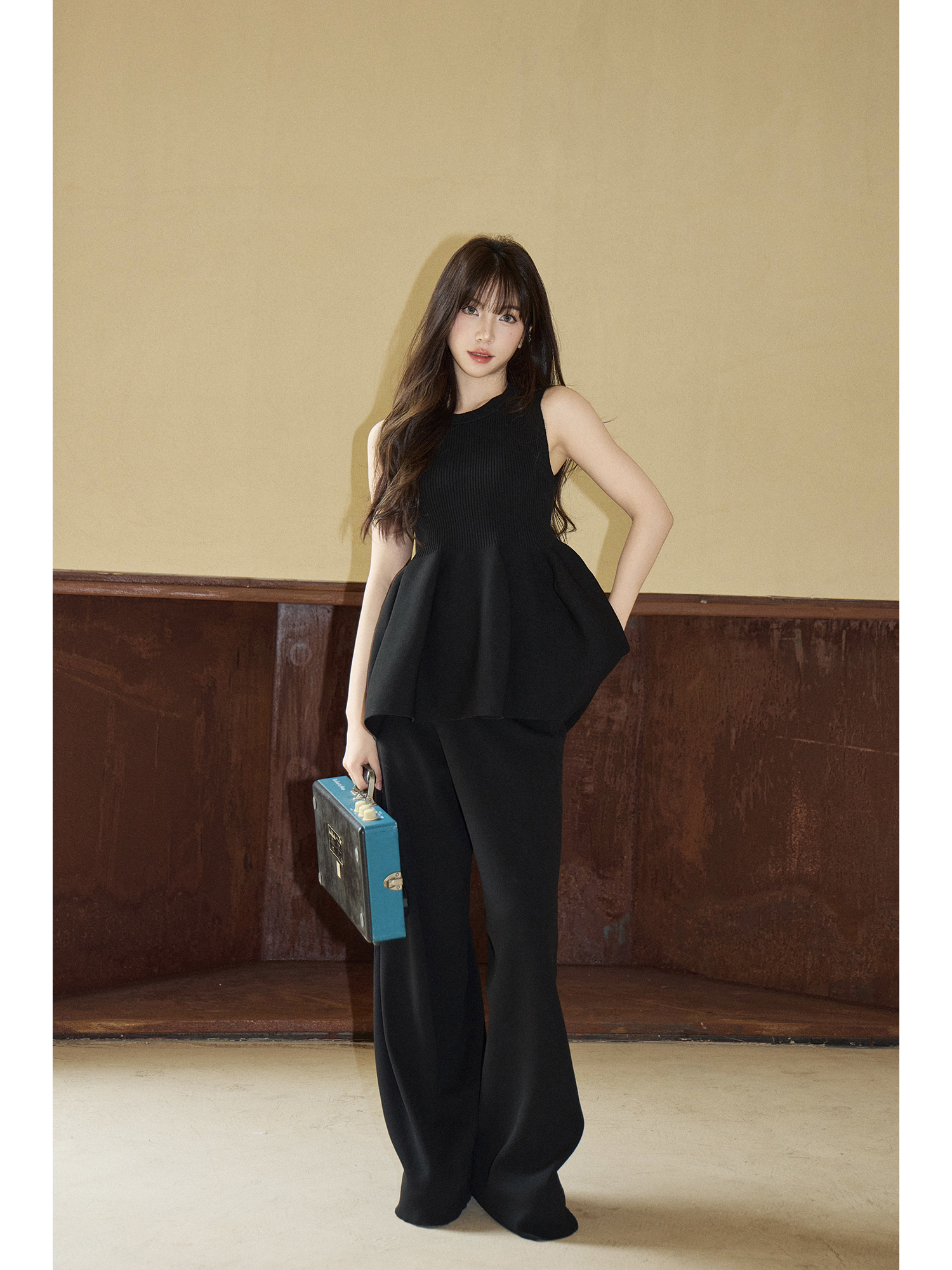 Knitted Flower Bud Two-Piece Set - Puffy Elastic Design Sleeveless Top & Loose Wide-Leg Pants - Trendy Summer Outfit Knitted Flower Bud Two-Piece Set - Puffy Elastic Design Sleeveless Top & Loose Wide-Leg Pants - Trendy Summer Outfit