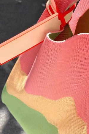 Knitted Textured Three-Color Tote Bag - Chic Large Capacity Handbag for 2025 Spring/Summer Collection, Trendy Fashion Accessory