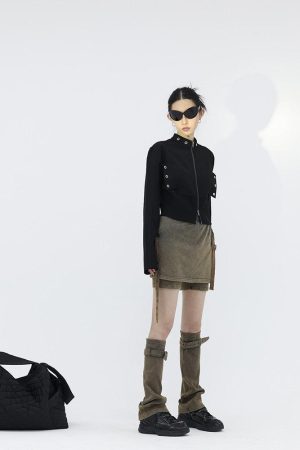 Knitwear Style, Diy Vetement - Belt Detail Denim Mini Skort With Leg Warmer