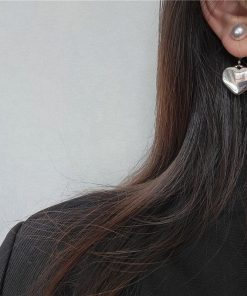 Korean and Japanese Inspired Textured Heart-Shaped Glossy Pearl Mixed Earrings for Women - Niche Fashion Jewelry