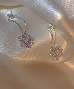 Korean Floral Stud Earrings with Water Diamonds, Lightweight Luxury Small Accessories, High-End Design for 2025