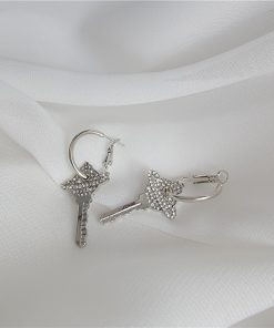 Korean & Japanese Versatile Stud Earrings with Key Inlaid Design - Stylish Women's Ear Accessories