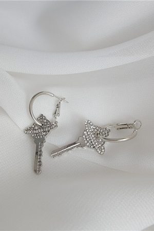 Korean & Japanese Versatile Stud Earrings with Key Inlaid Design - Stylish Women's Ear Accessories