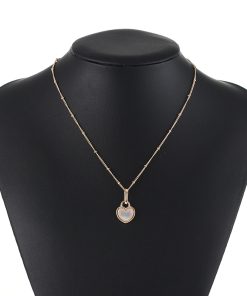 Korean Light Luxury Double-Sided Heart Necklace - Retro Temperament Clavicle Chain, Versatile Design for Everyday Elegance