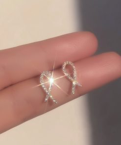 Korean Minimalist Diamond Cross Stud Earrings - High-End Simple Design, Small Exquisite Accessories for Cold Style Fashion