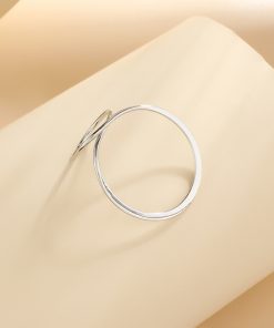 Korean Minimalist Geometric Circle Hollow Ring - Women's Brass Electroplated Fashion Jewelry