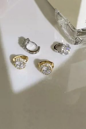Korean Minimalist One Diamond Sparkling Zircon Ear Clip Earrings for Women - Classic Elegant Jewelry Accessory