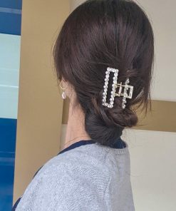 Korean Pearl Hair Clip 2025, High-End Hair Gripper for Women, Chic Hair Accessory for Influencers, Elegant Back of Head Style