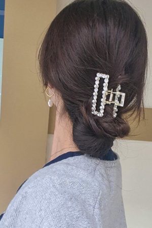 Korean Pearl Hair Clip 2025, High-End Hair Gripper for Women, Chic Hair Accessory for Influencers, Elegant Back of Head Style