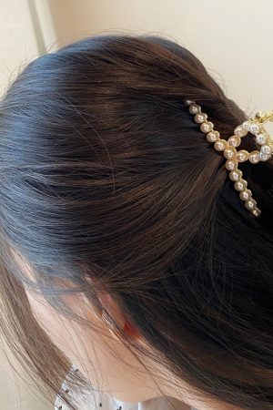 Korean Pearl Hair Clip 2025, High-End Hair Gripper for Women, Chic Hair Accessory for Influencers, Elegant Back of Head Style